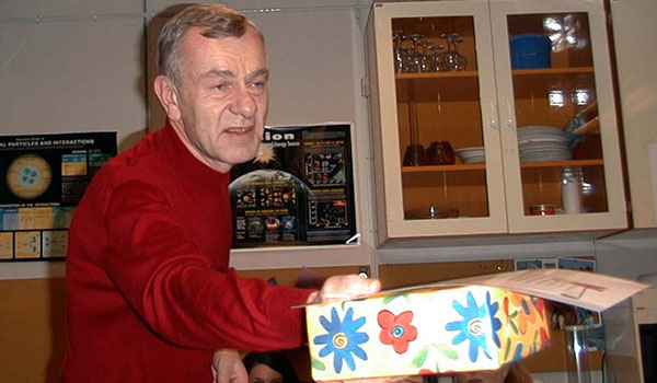 06-gift